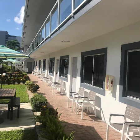 Wave Beach Vacation Rentals 폼파노 비치 외부 사진
