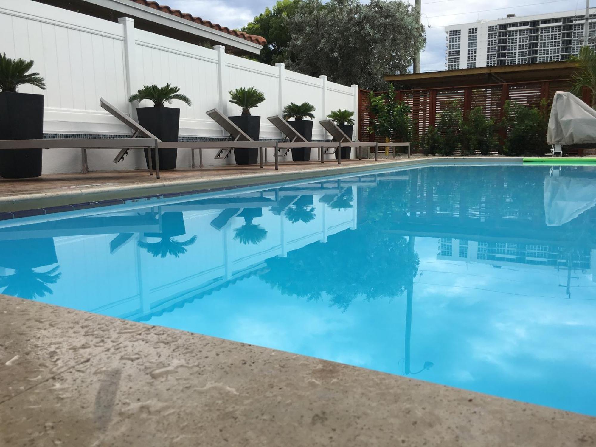 Wave Beach Vacation Rentals 폼파노 비치 외부 사진