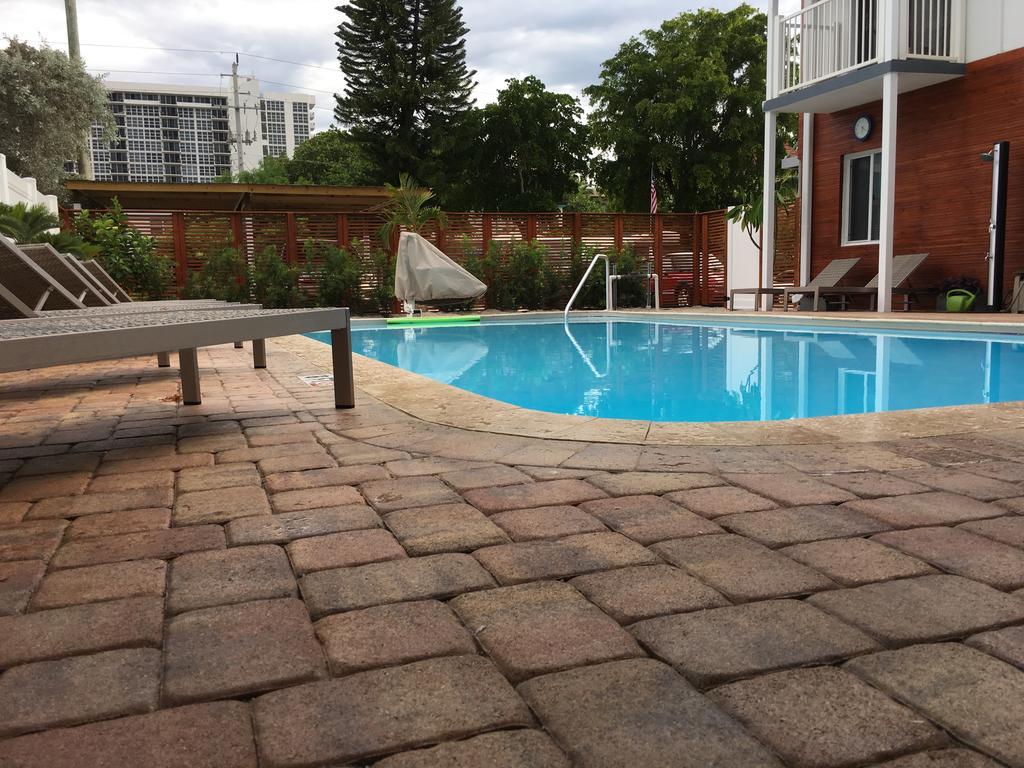 Wave Beach Vacation Rentals 폼파노 비치 외부 사진